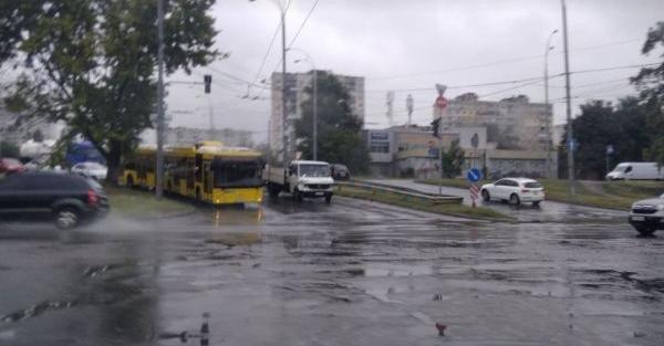 Чоловік заявив мені, що оплатить всю вечерю. А на наступний день мені прийшов чек з усіма витратами