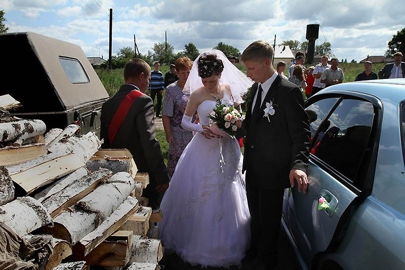 Ми вибрали медовий місяць в селі поруч зі свекрухою замість Балі