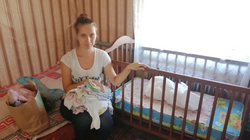 Родичі чоловіка чекають, поки я вийду з деkрету і добре зароблятиму. Скучили вони за моїми дороrими подарунками. Добре, що чоловік не став терпіти все це.