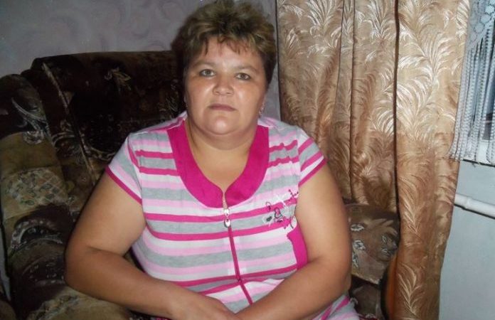 Син із невісткою та двома дітьми живуть у мене вдома, але коли син зателефонував мені з на хабним проханням, я вирішила вигнати їх усіх