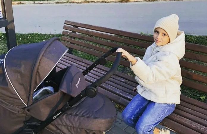 Жінка залишила немовля під наглядом старшої доньки. Коли повернулася, їх уже не було.