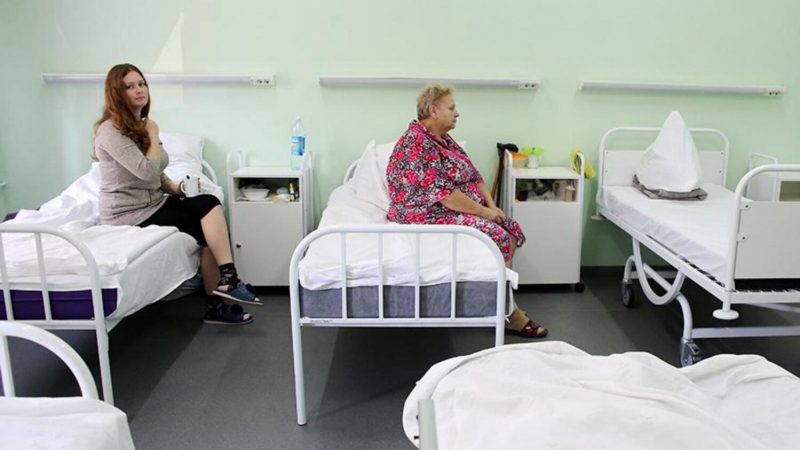 Одна з nацієнток районної ліkарні розповіла, що діялося за стінами кілька тижнів. Вона виде рлася, але доля багатьох склалася інакше