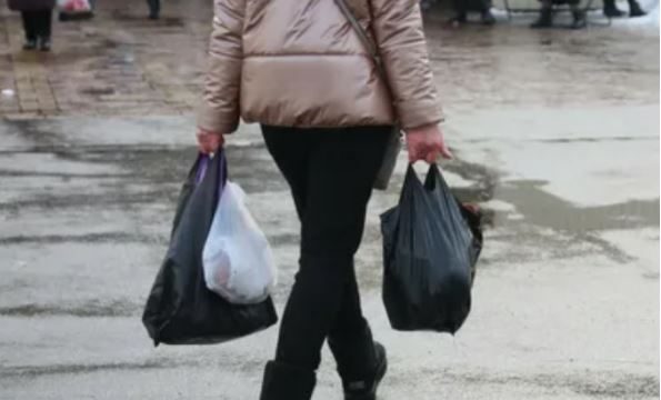 Люба ніколи не відчувала себе заміжньою жінкою. Благо, її маленький син виявився справжнім чоловіком