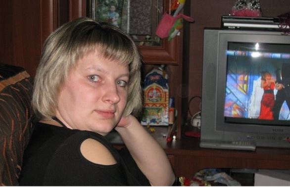 Батьки квартиру повністю переписали на мою старшу сестру. Але коли їм знадобилася допомога, всі раптом згадали про мене