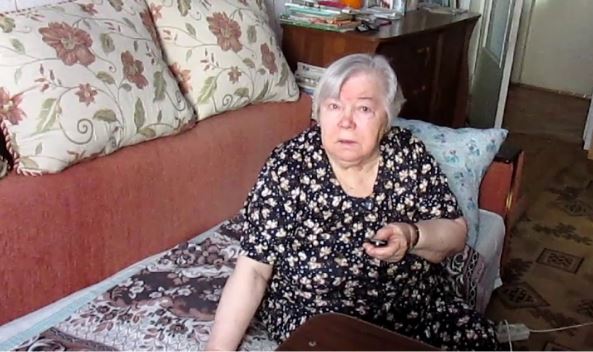 Син привіз мене в дорогу квартиру і сказав, що тепер вона моя, але невістка вирішила влаштувати мені справжній жа х