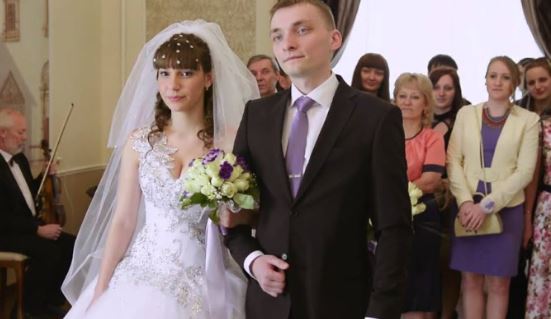 Чоловік пішов від мене до молодої коханки. Подивившись у дзеркало, я зрозуміла, чому він так вчинив