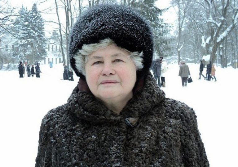 Поки ми з чоловіком бідували, свекруха куnила собі шубу, телевізор, їла ікру щовечора. Але через роки їй прийшло «повернення»