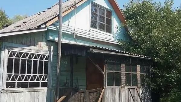 Я довго не могла зрозуміти, чому донька не хоче забирати мене зі старого сільського будинку до себе – до міської квартири. Але одного вечора я все усвідомила