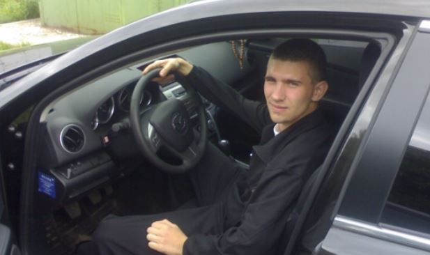 Чоловік Cашки вже котрий місяць сидів на шиї у дружини, але після одного випадку терпець сашки урвався, і вона прийняла найправильніше рішення