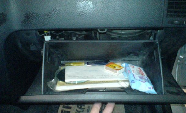 Коли Я Знайшов У Дружини В Машині Секретний Телефон, Дуже Здивувався, Але Коли Я Прочитав Останню Смс На Ньому, То Не Міг Повірити Своїм Очам