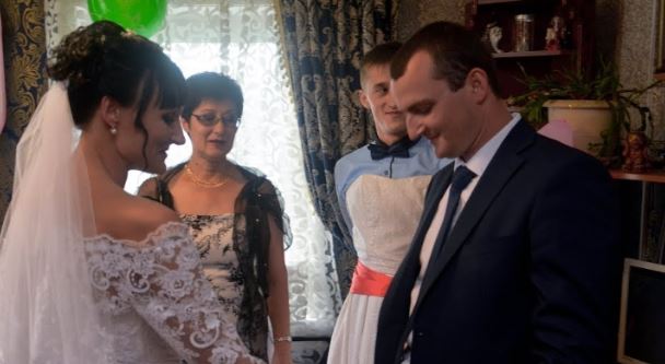 На Весілля Двоюрідній Сестрі Мої Батьки Такий Подарунок Зробили, Що Я Трохи Від Заздрощів Не Луснула. Як Же Так Можна