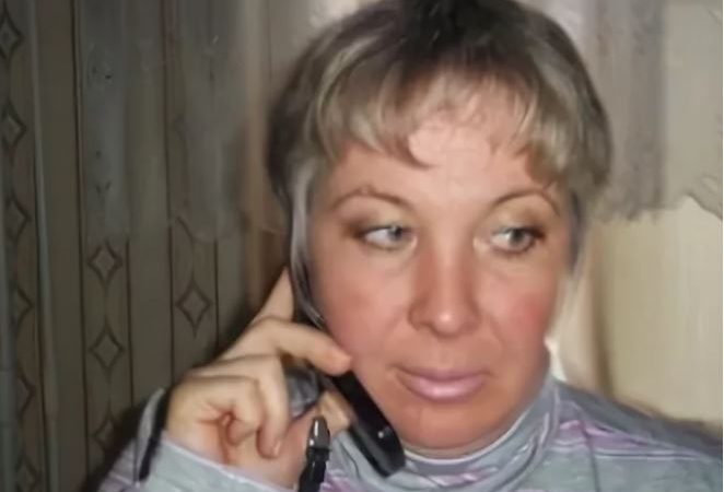Щоранку мені дзвонить мама яка живе в селі і ставить лише одне питання