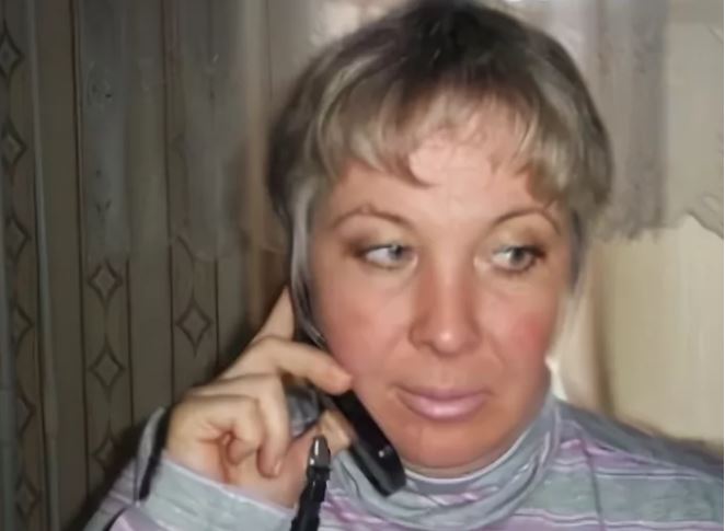 Щоранку мені дзвонить мама яка живе в селі і ставить лише одне питання