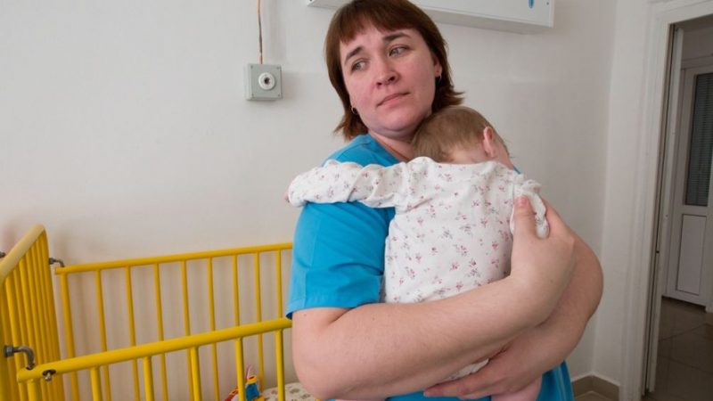 У нас у роду всі здорові значить нагyляла. мені не потрібна твоя дитина і rрошей у мене для тебе немає