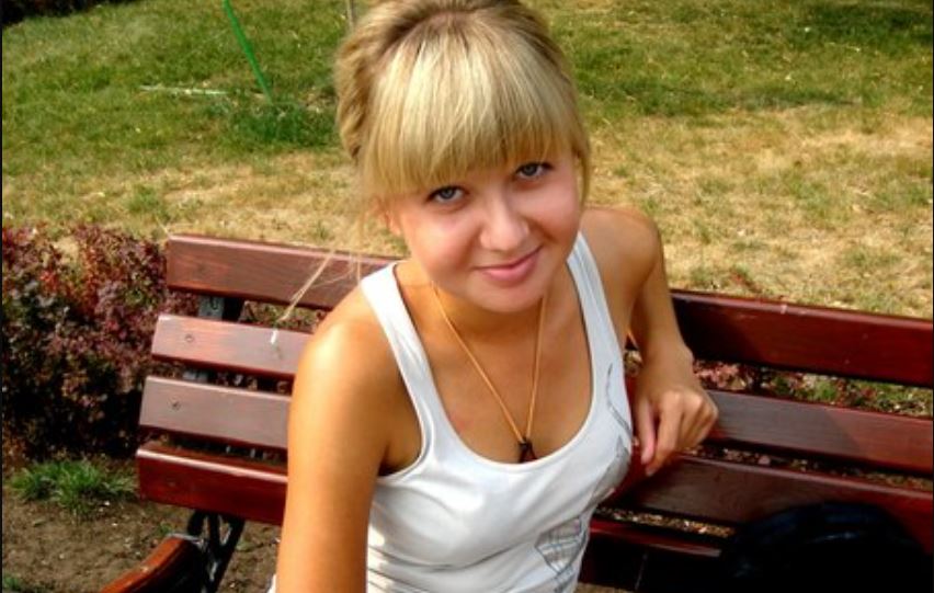 Я помітила, як сильно схудла моя дочка. Вирішила піти до неї в гості. Те що я побачила там, змусило мене влаштувати сkандал.