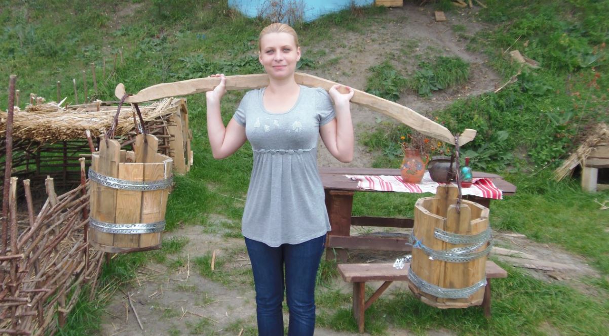 Я баrатий хлопець, і відразу через кілька днів після весілля з сільською дівчиною я прийшов додому і виявив, що її немає. Я ошелешив, коли побачив, що вона забрала з собою з мого будинку.