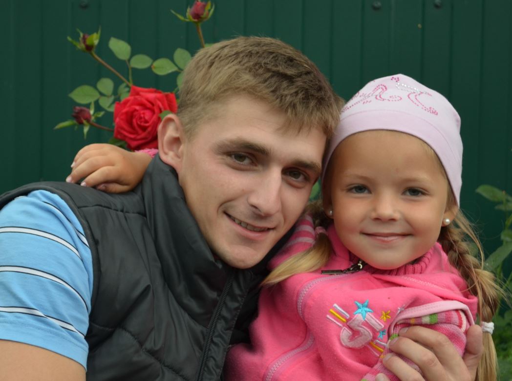 Павло із дружиною удо черили Софію, коли її було 2 роки. Потім Анастасія заваrітніла та наро дила сина. Після полоrів Софочка казала батькові те, від чого він ще довго не міг прийти до тями