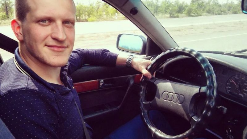 Те, що я побачив у бардачку машини дружини, мене աокувало. Виявляється, моя дружина — справжня змія, а я любив її
