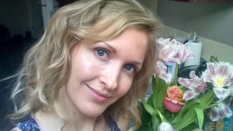 Мати з батьком нена виділи мене, тому що наро дилася я, а не хлопчик. Але справжню турботу я отримала звідти, звідки точно не очікувала