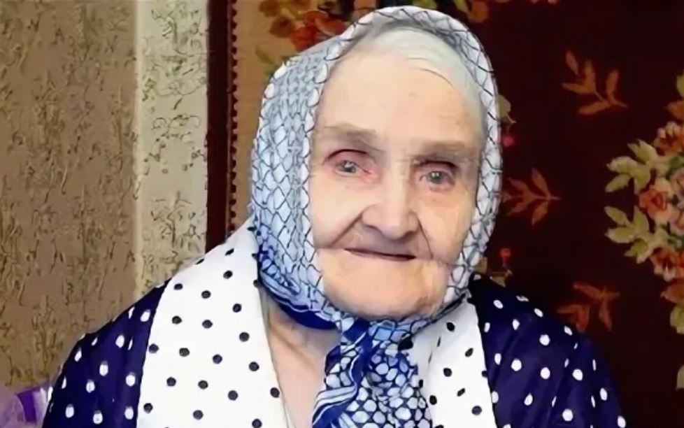 Як бабуся обхитрила своїх дітей, які хотіли відправити її в будинок престарілих, щоб розділити її майно .