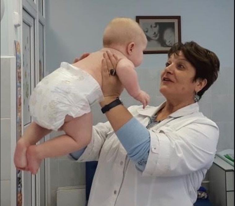 Люда з чоловіком о6дурили свекруху та всіх родичів, аби приховати страաний секрет.