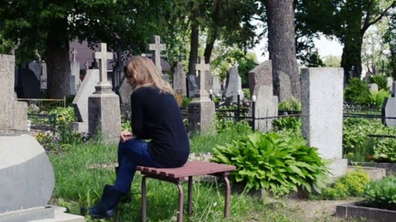 На кладовищі молода дівчина сказала мені: Тамара, здрастуйте. Я коханка вашого чоловіка.