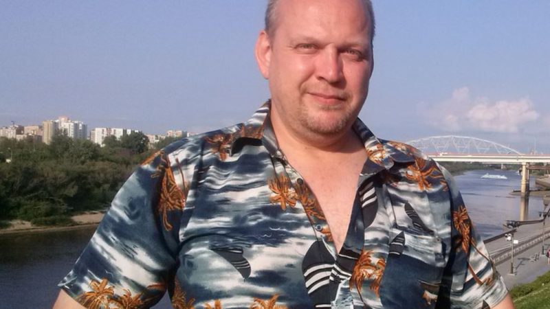 Олексій не зрозумів, як може Таня сидіти вдома із 3 дітьми та втомитися. Тоді дружина запропонувала його посидіти лише один день з дітьми. Спочатку все було добре, проте…
