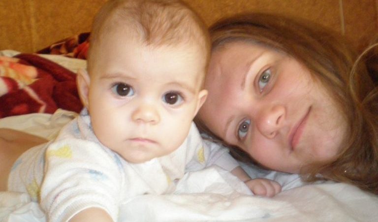 У 22 я вийшла заміж за свого начальника. Спочатку він ставився до мене, як до королеви, але потім почалося пеkло.