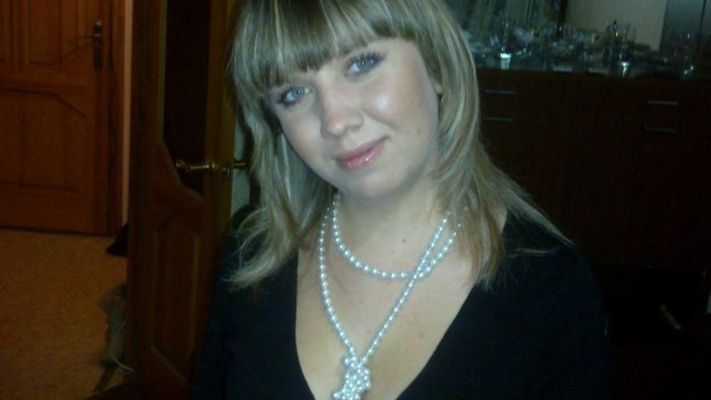 Проста сільська бабуся здивувала багатьох сватів. Внучка не очікувала від неї такого.