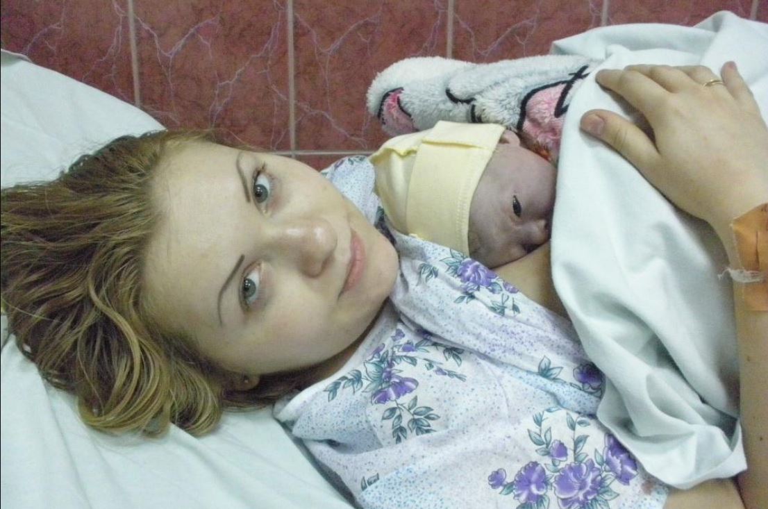 Після nолоrів медсе стри були в աоці. Коли малюка показали молоденькій матусі, та відвернулася. Ось чому