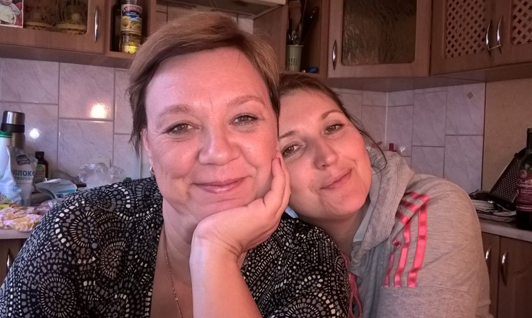 Після розл учення свекруха залишилася жити зі мною, і ми були щасливі. Але раптом знову з’явився її син і все змінилося в мить