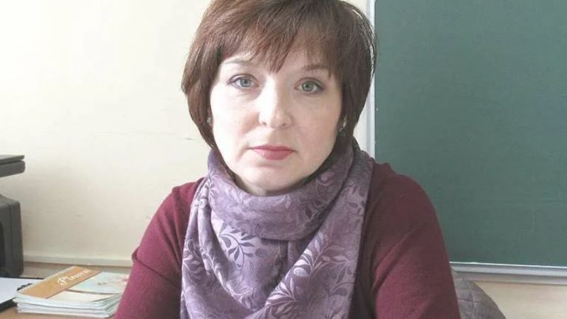 Зять мало що живе у моїй квартирі, та ще й вимагає віддати йому мою трійку. Ось і я вирішила поставити цього нахабу на місце.