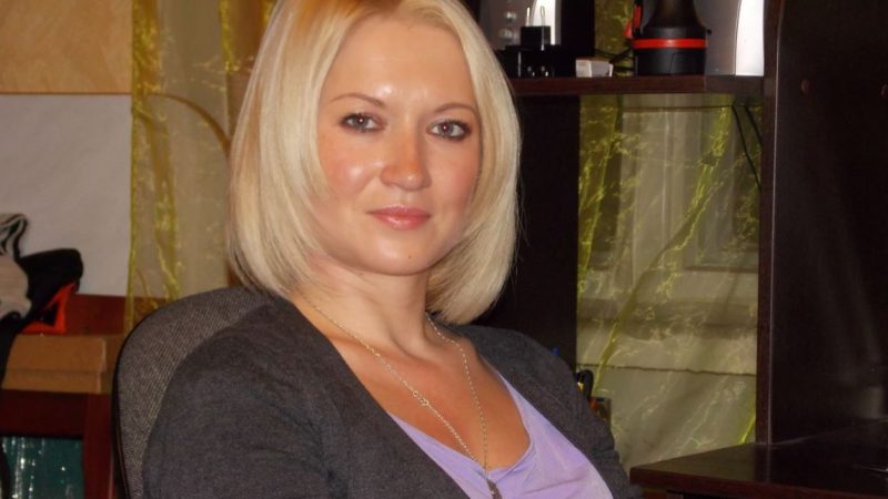 Рита остовпіла від почутої розмови між сестрою і мамою, і вирішила пом ститися. Пішла вона до хати сестри і…