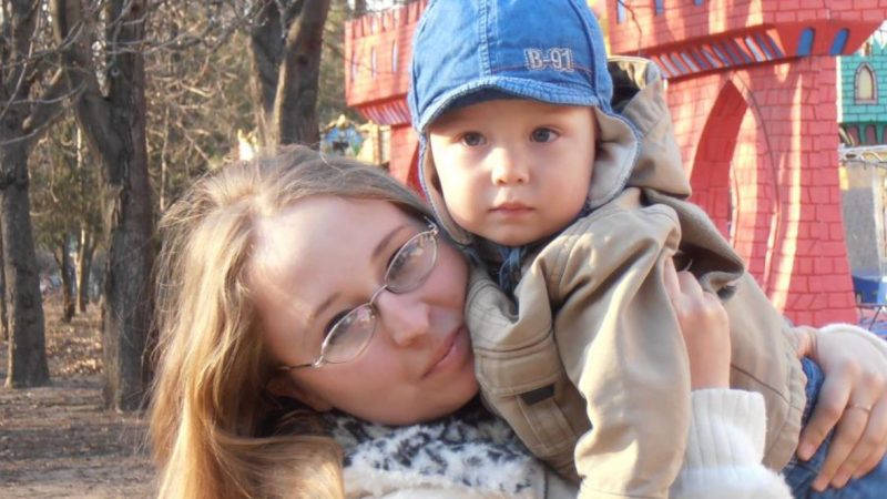 Вася кинув Таню і дітей заради іншої жінки. Але Таня після довгої депресії знову встала на ноги, і тут сталося несподіване