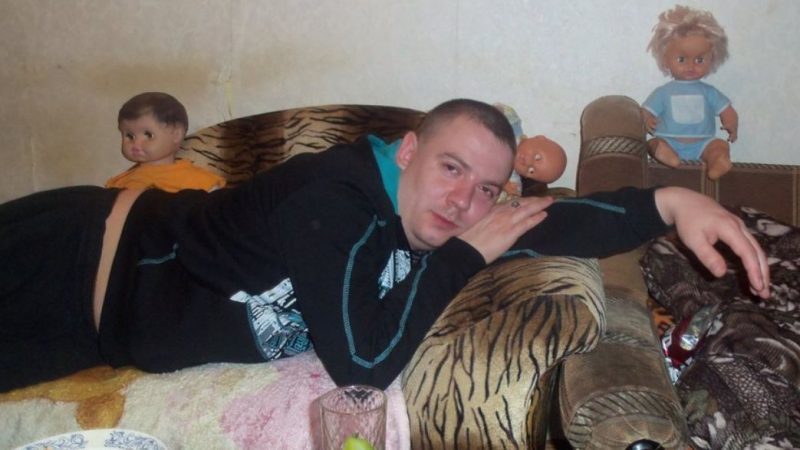 Коли чоловік ліг спати, він зрозумів, що поруч із ним лежить не дружина