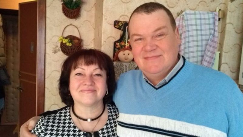 Коли дядько з тіткою вирішили зганьбити мене на сімейній вечері на повну, то вони такої реакції від мене точно не очікували.
