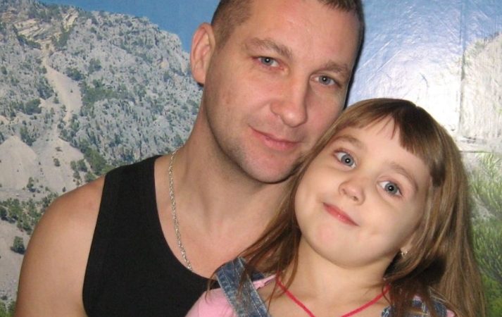 Коли мама лежала в лikapні, я запитала у дядька Сашка — де наша машина? А він мені відповів: «Я поміняв її на здо ров’я нашої мами»