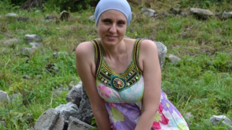 Для Анастасії це був дуже сильний удар – чоловік зателефонував і повідомив, що знайшов для себе іншу, вона може взяти дитину та йти. Вона ще не знала, що в житті чекає на неї попереду