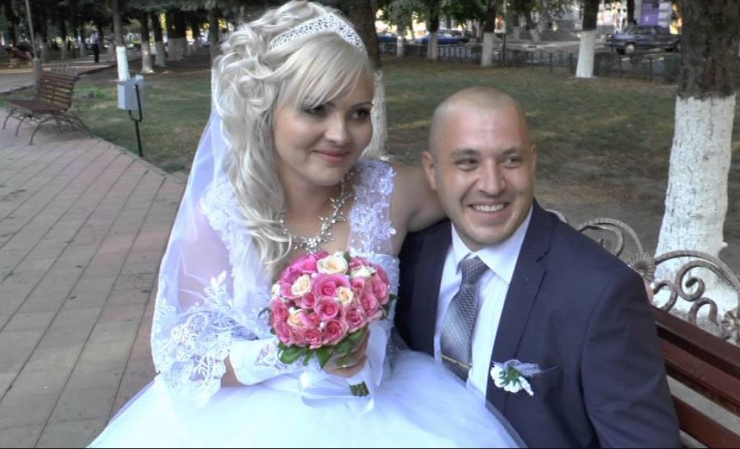 Свекор умовив молодят пожити у них. Вже наступного дня сталася 6іда. Невістка не про таке мріяла.