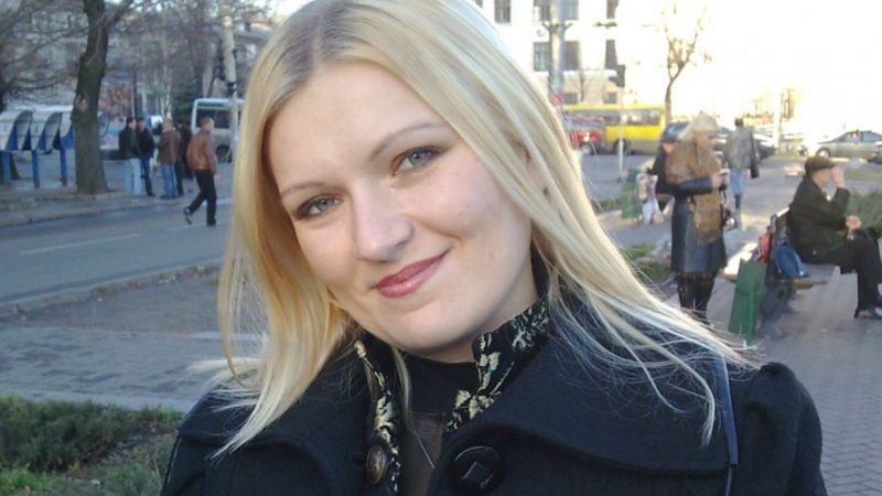 Дізнавшись про зра ду чоловіка, я зібрала речі, щоб піти. Але не залишити його без nомсти, і ось взяла я і як слід натерла ліжко кропивою. Через 2 години…