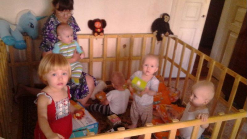 Чоловік покинув дружину з дитиною, а повернувся через 15 років із дуже дивним проханням. Ось як його відповіла вже доросла дочка.