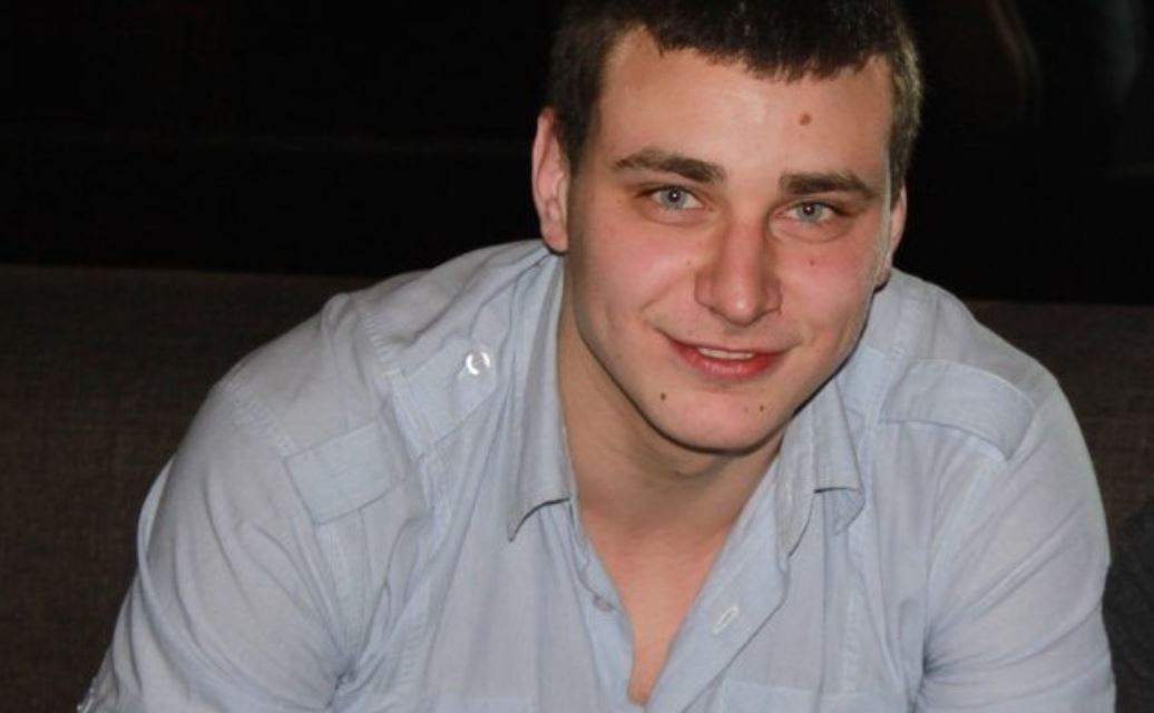 Коли друг потрапив в ава рію, тільки я був з ним поруч: з ложечки годував навіть. Але я навіть подумати не міг, що через рік мій друг так «віддячить» мені. Такого від нього, я не очікував.