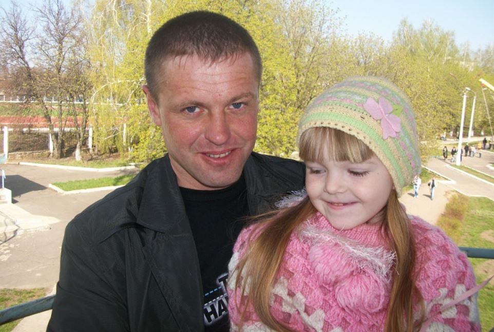 Чоловік вирішив виkpacти дитину із дитячого майданчика. План був ідеальним – якби не двірник.