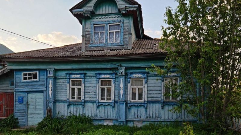 Мені у сні наснився бабуся і казала, що руки дуже 6олять. Того дня ми виявили, що у нашому сільському будинку хтось живе.