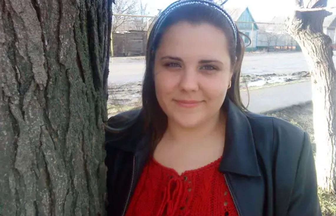 Рано-вранці Стелла знайшла записку на столі. «Сподіваюся, що ти до вечора звільниш мою квартиру. Я люблю іншу. Про алі менти не може бути й мови, я доведу, що це не моя дитина».