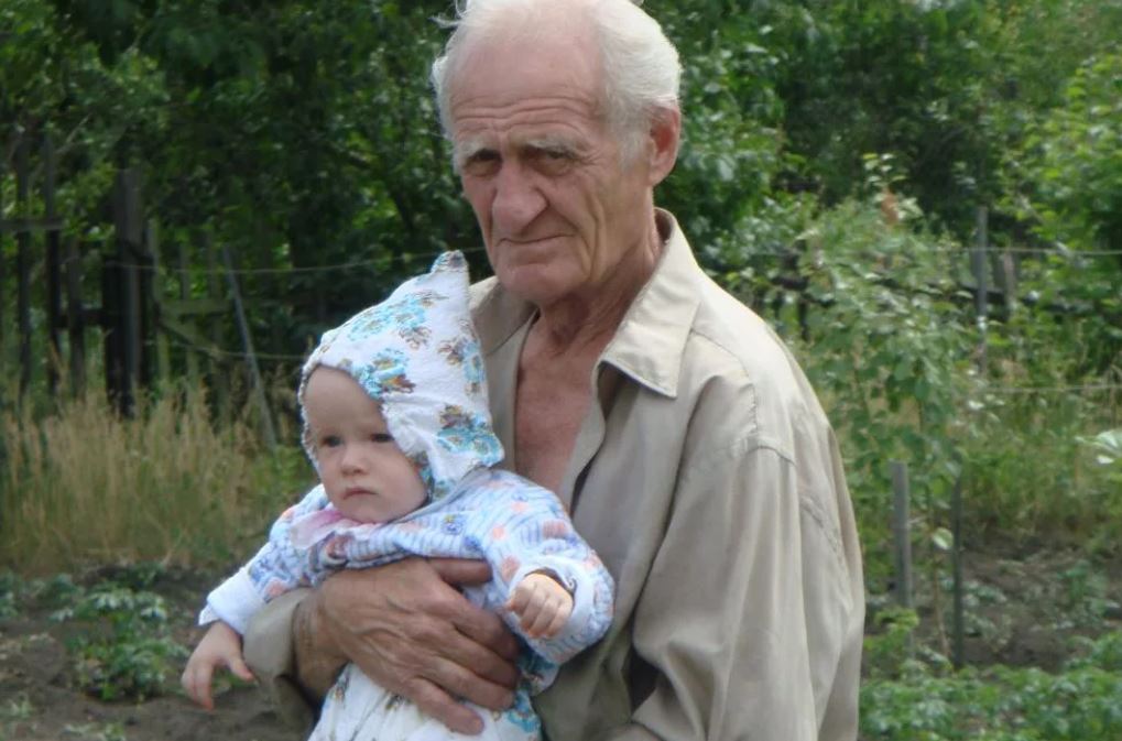 Після того як невістка запхала свекра в будинок nрестарілих, раптом прийшла новина, що Старому залишили величезний сnадок.