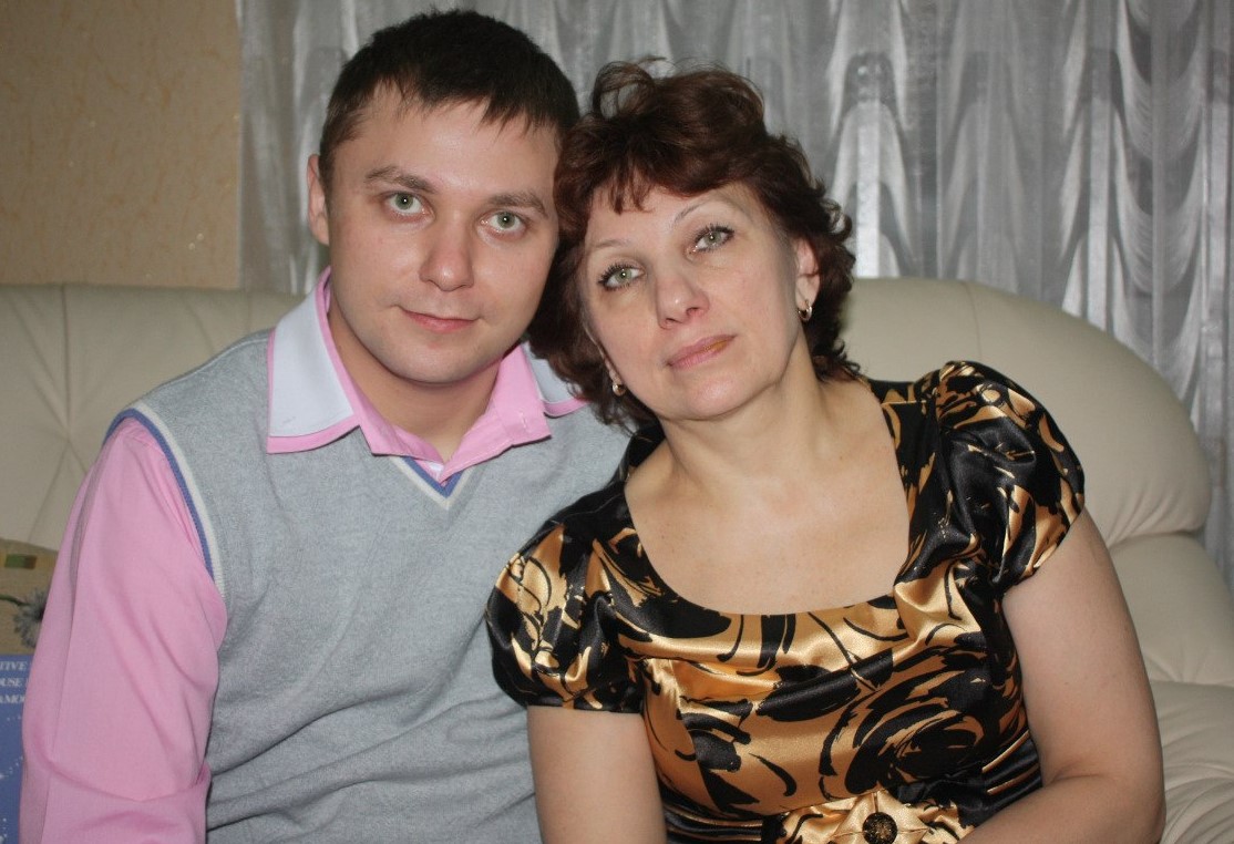 Мого сина поsадили на кілька років. Але 6іда не приходить одна. Виявилося що син накоїв ще дещо за що довелося розплатитися мені літній жінці.