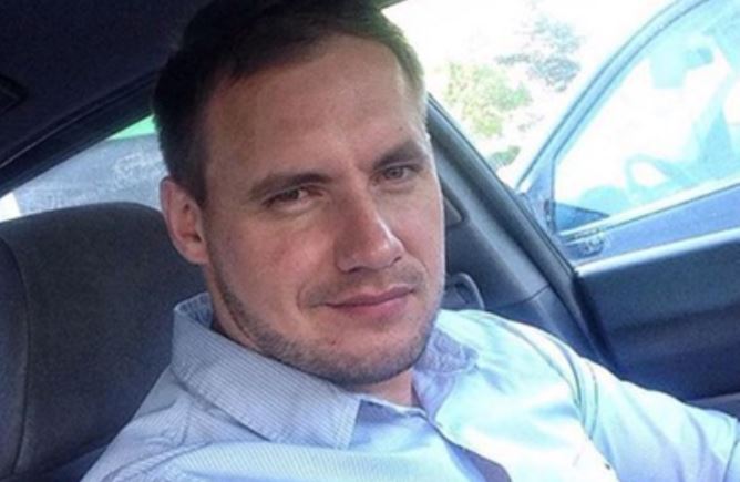 Коли Марина подала на розлу чення, Тарас показав документи, мовляв, у нього мало грошей для аліментів. Але незабаром він з’явився у житті дітей зі своєю дорогою машиною. Марина вирішила помститися йому