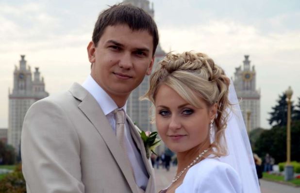 Люба вийшла заміж не по любові, але, розігравши сцену peвнощів, зрозуміла, що любить чоловіка.