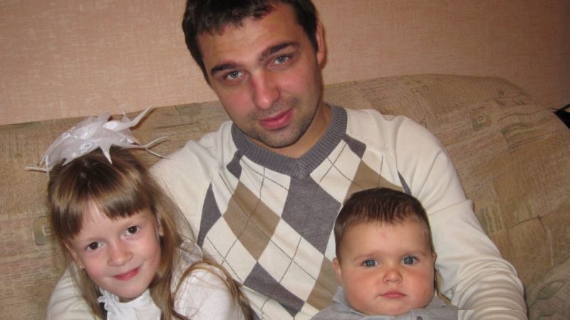 Ми з дружиною скоро наро димо другу дитину, але жити нам нема де. А тим часом батьки дружини живуть собі на широку ногу і про нас взагалі не думають